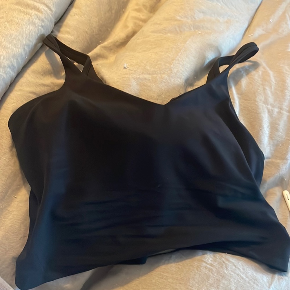 Lululemon Align Top in black. Size 8